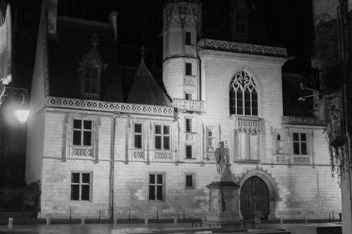 Bourges la nuit Jacques Coeur