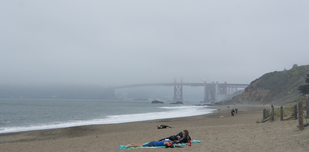 Le Golden Gate bridge sous le brouillard - fog - San Francisco - Californie