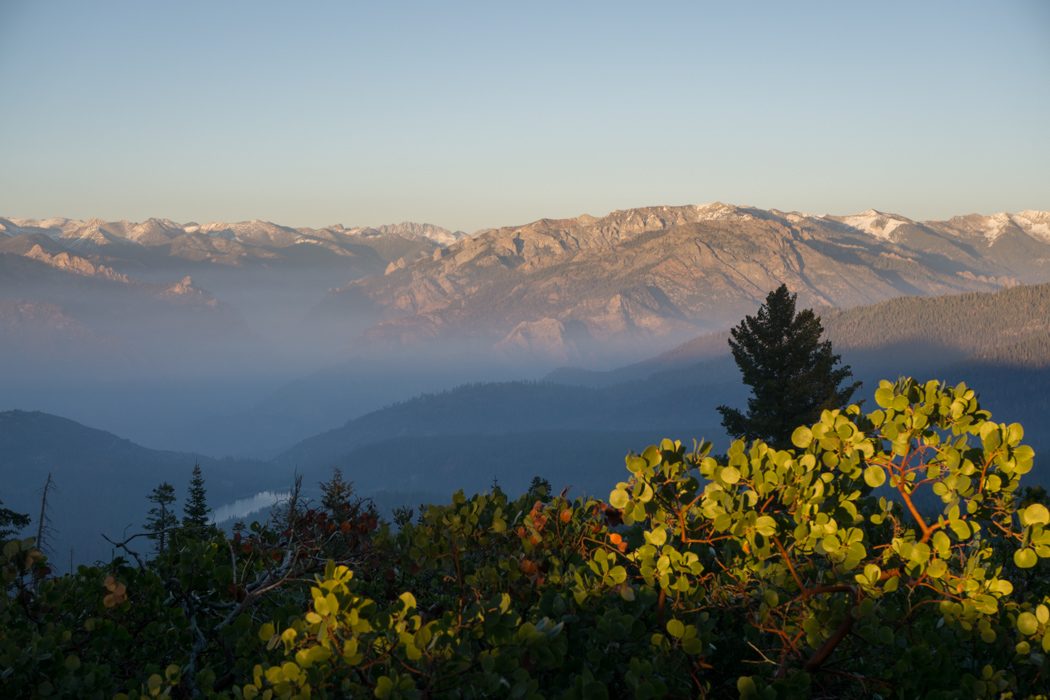 sequoia national park californie coucher de soleil sur la sierra nevada