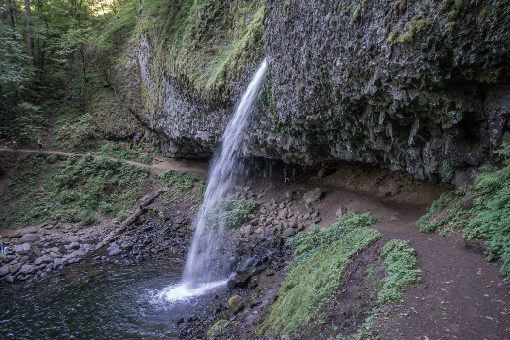 columbia-river-gorge-oregon ponytail falls