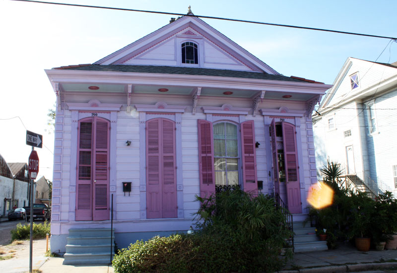 Jolie maison rose de Faubourg Marigny, New Orleans