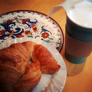 Café et croissant