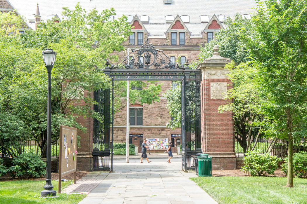 Yale Campus Tours : Free & Open to the Public - The Shops at Yale