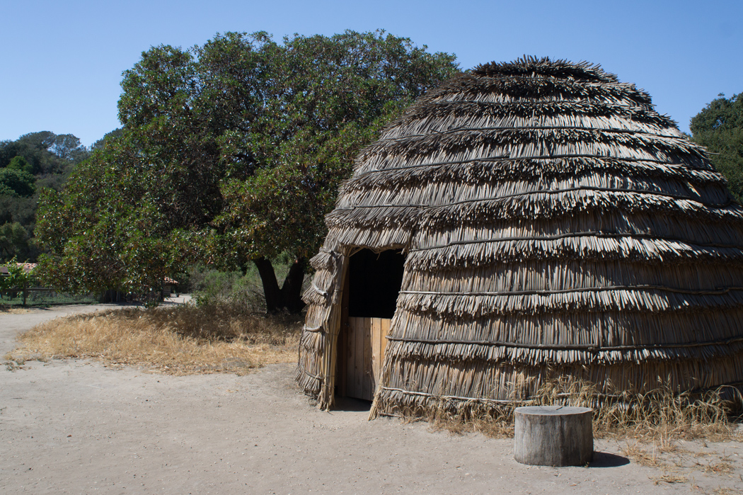 Hutte de Chumash Purisima Mission Californie