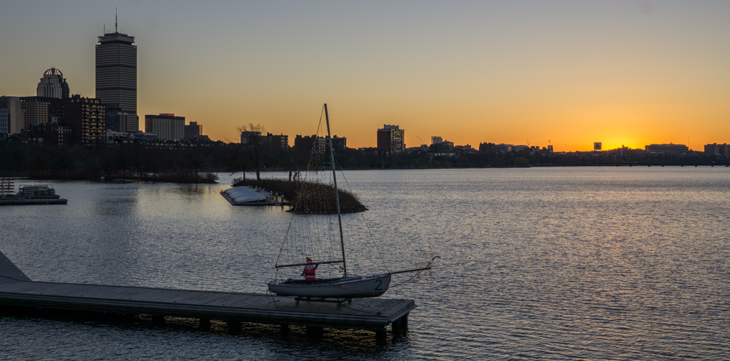 Noel a Boston - le bateau du Community Boating