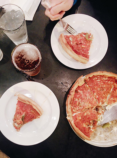 Deep dish pizza - la pizza de chicago